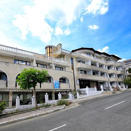 Hotel Corona Sveti Vlas Extérieur photo