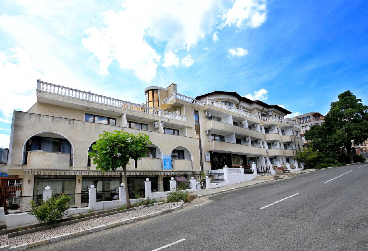 Hotel Corona Sveti Vlas Extérieur photo