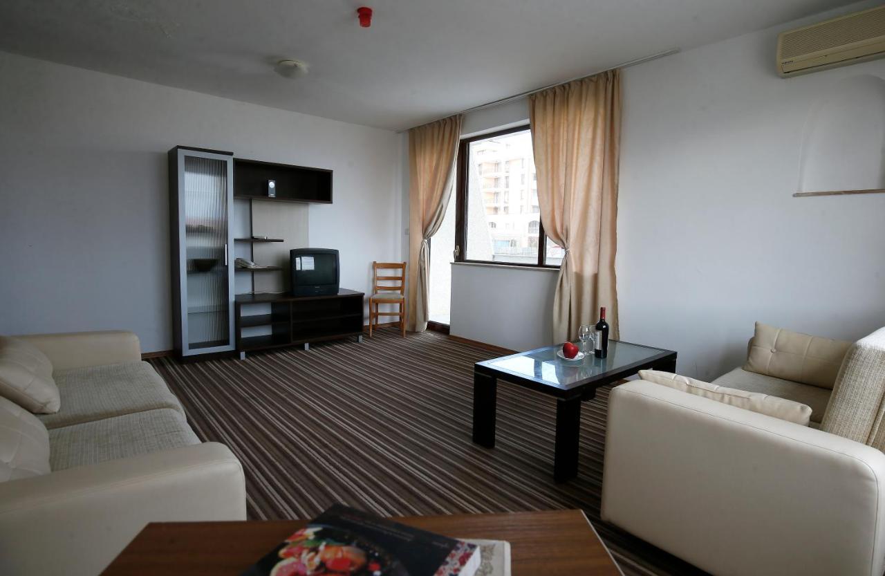 Hotel Corona Sveti Vlas Extérieur photo
