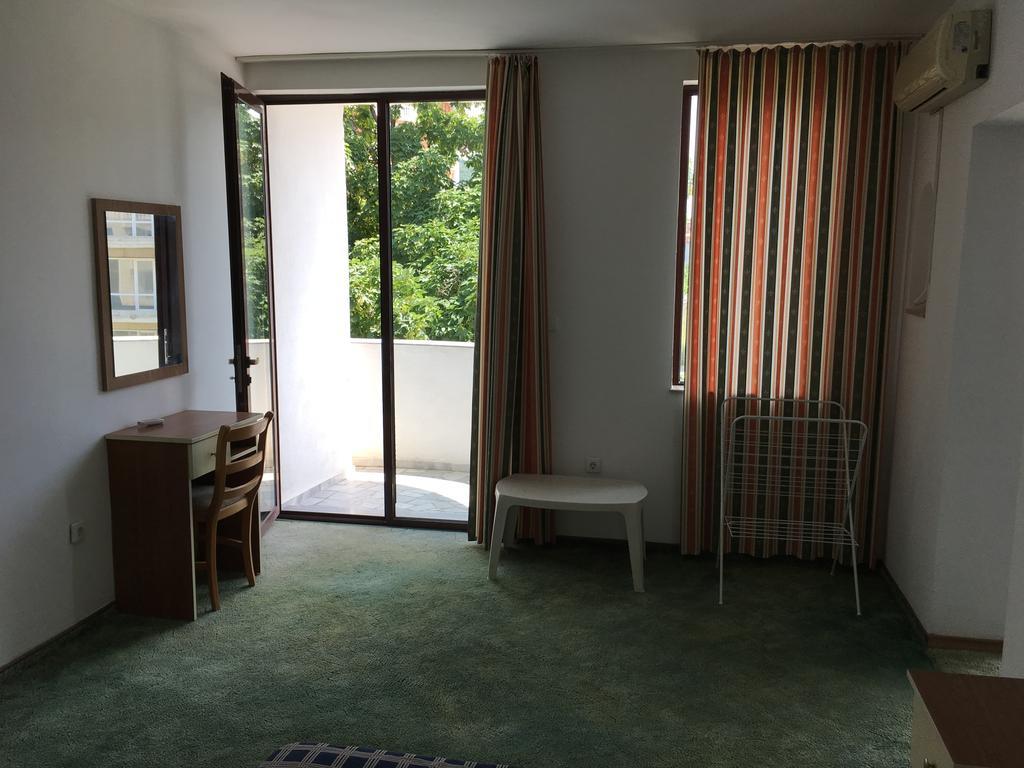 Hotel Corona Sveti Vlas Extérieur photo