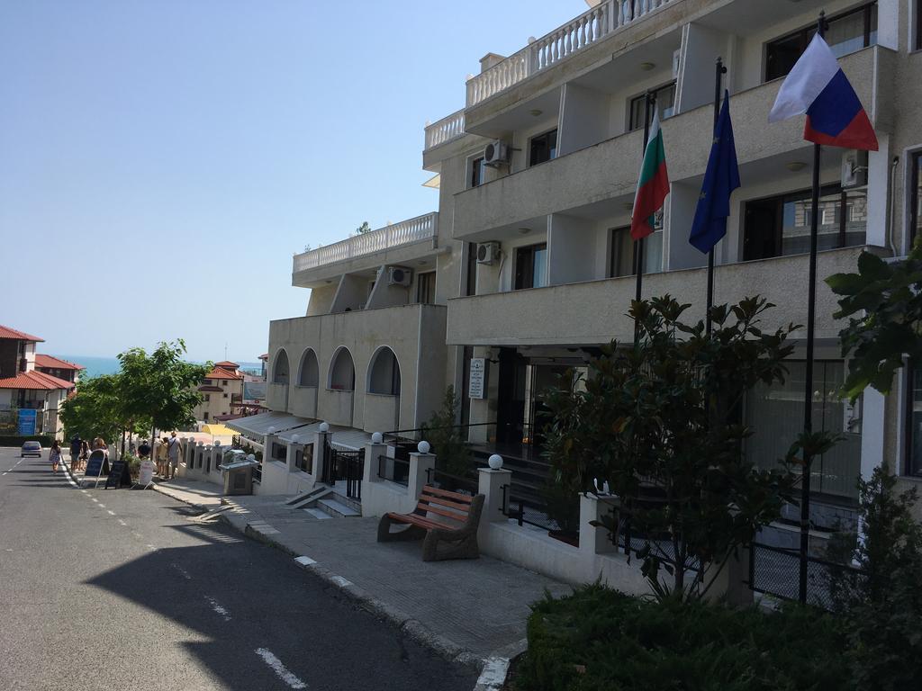 Hotel Corona Sveti Vlas Extérieur photo